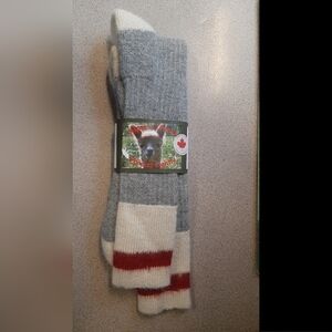 Alpaca Tracks Socks Size XL (Men's 12+) New with Tags